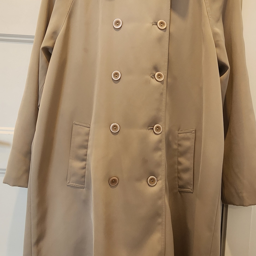 Classiques Entier Tan Double-Breasted Coat